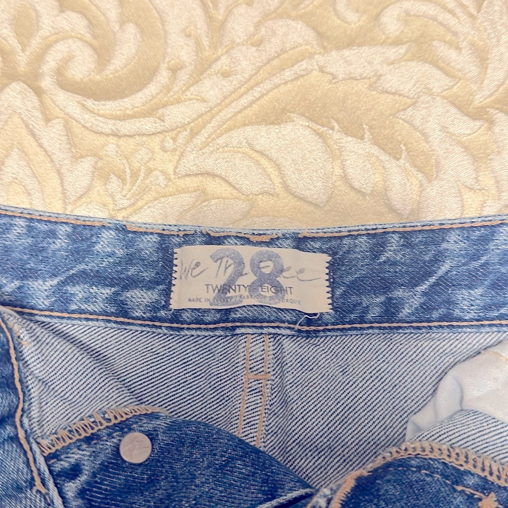 Free people NWOT Jean high waisted cutoff shorts sz 28